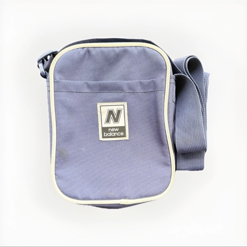 New Balance navy crossbody sling bag – small, adjustable strap
